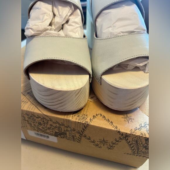 Free People Belem's Clogs White Size 40 New in Box - Picture 9 of 9